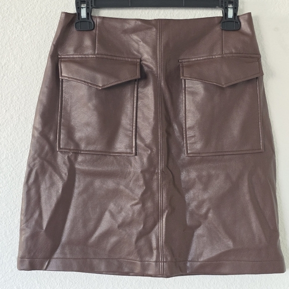 $69,Black tape leather skirt womens size small brown short pockets Western New - Picture 9 of 10